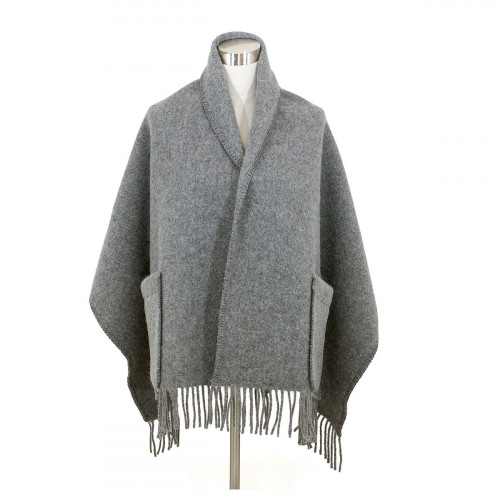 Lapuan Kankurit Uni Grey Wool Pocket Shawl